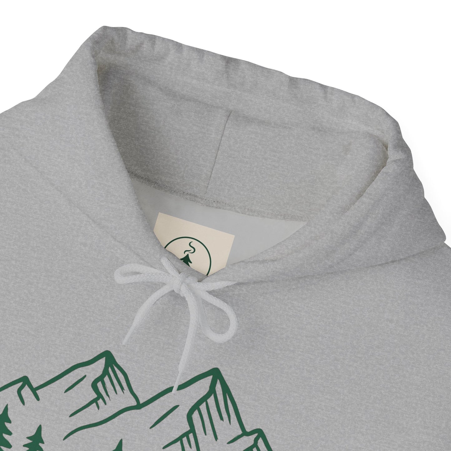 Mountain & Pine Unisex Heavy Blend™ Hooded Sweatshirt - Nature Inspired Comfort