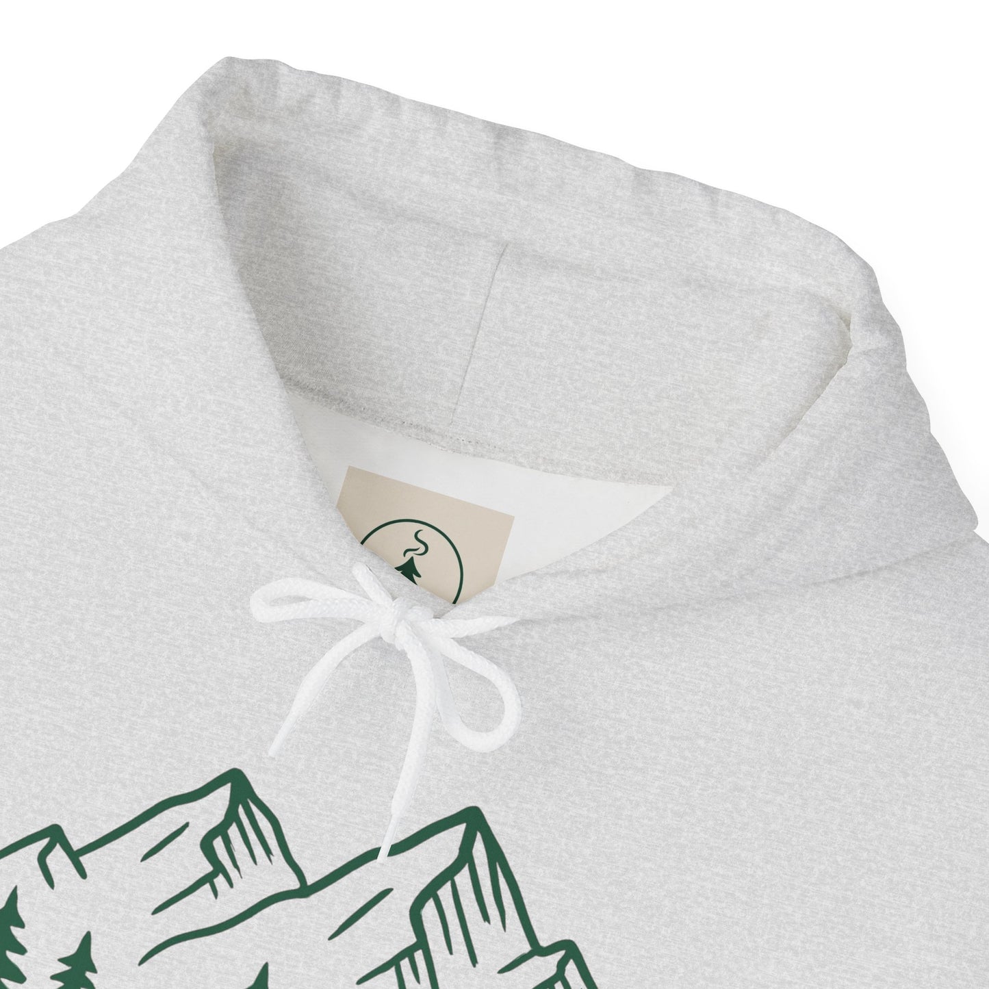 Mountain & Pine Unisex Heavy Blend™ Hooded Sweatshirt - Nature Inspired Comfort